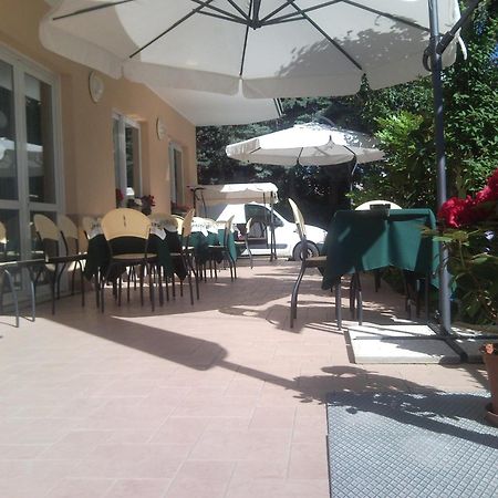 Hotel Trinidad Rimini Extérieur photo