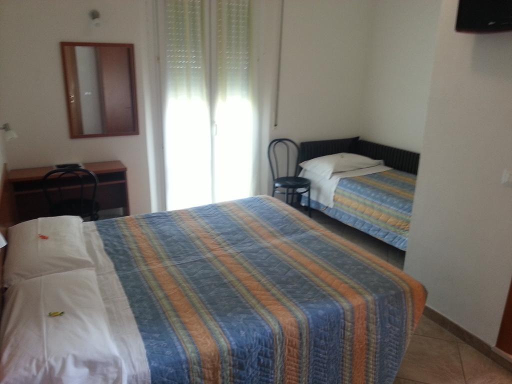 Hotel Trinidad Rimini Extérieur photo