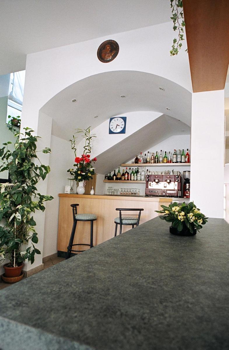 Hotel Trinidad Rimini Extérieur photo
