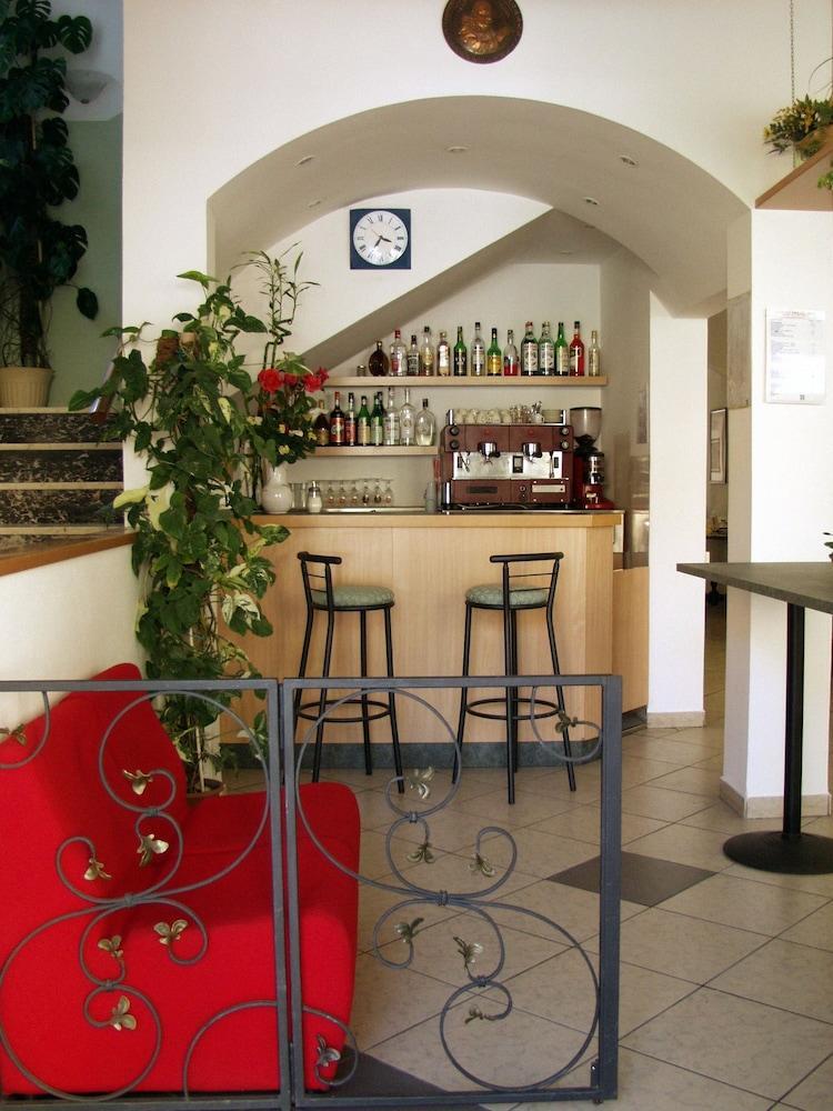 Hotel Trinidad Rimini Extérieur photo