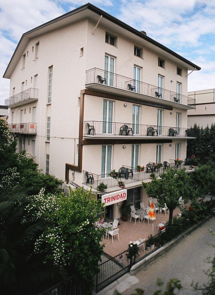 Hotel Trinidad Rimini Extérieur photo